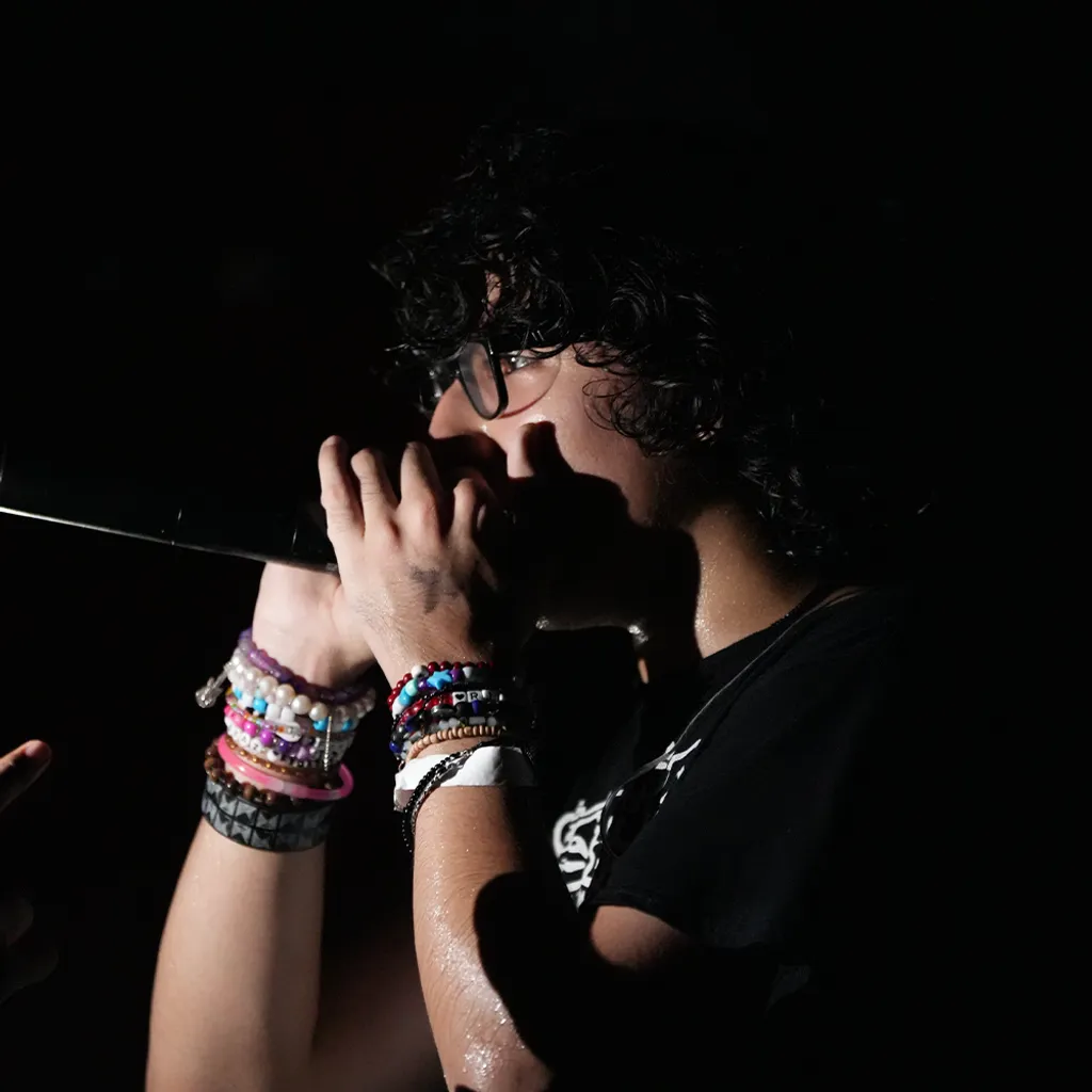 1729309868346-artboard-7png